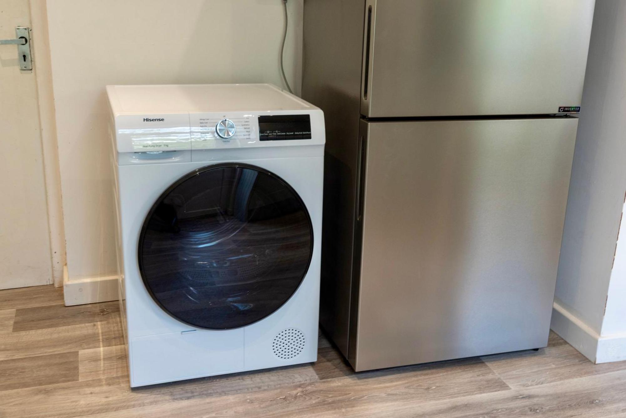 Double Room In Refurbished 5 Bed Home With Wifi And Tv BW Room 4 Solihull Exteriör bild