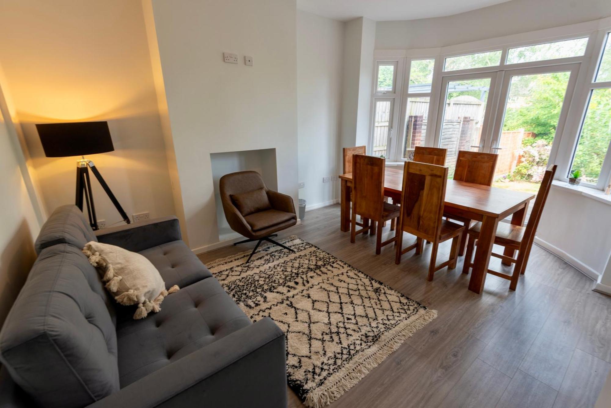 Double Room In Refurbished 5 Bed Home With Wifi And Tv BW Room 4 Solihull Exteriör bild